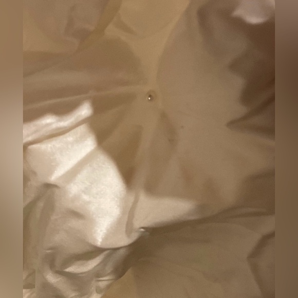 Raw silk mermaid wedding gown - Picture 5 of 12